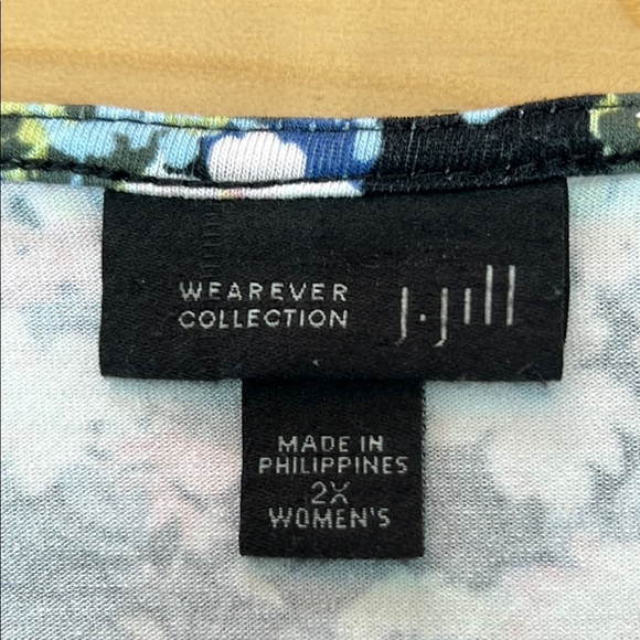 J. Jill Wearever 3/4 Sleeve Tee / Top Sz 2X Black Floral Print Rayon/Spandex EUC - Picture 2 of 10